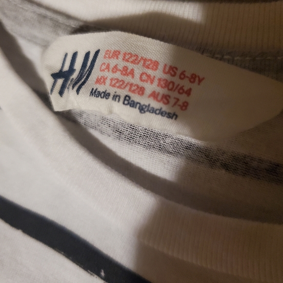H & M Boy Long sleeve tee - Picture 3 of 3